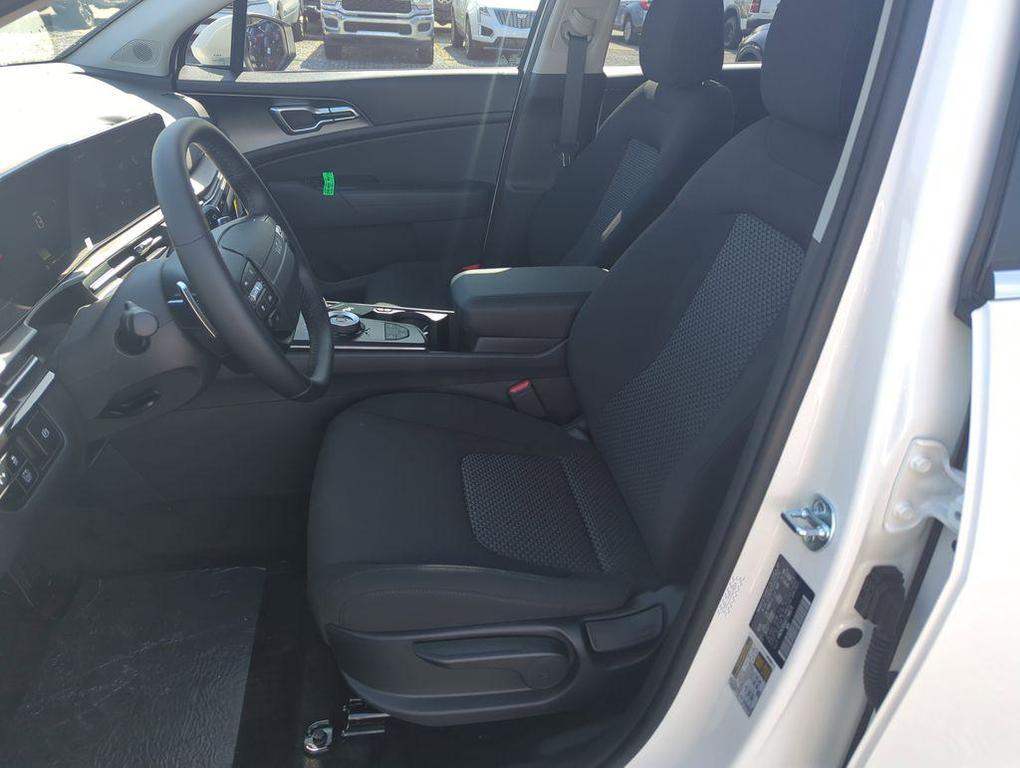 new 2026 Kia Sportage Hybrid car, priced at $30,366