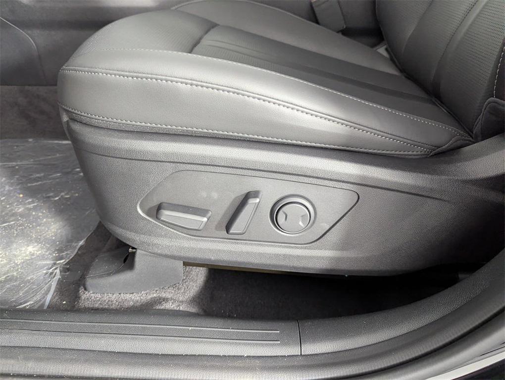 new 2026 Kia Sorento car, priced at $36,930