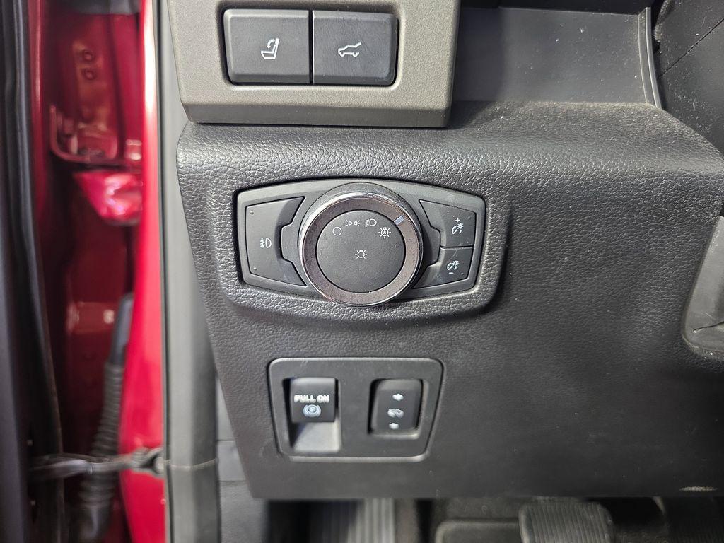 used 2019 Ford Expedition car, priced at $20,957