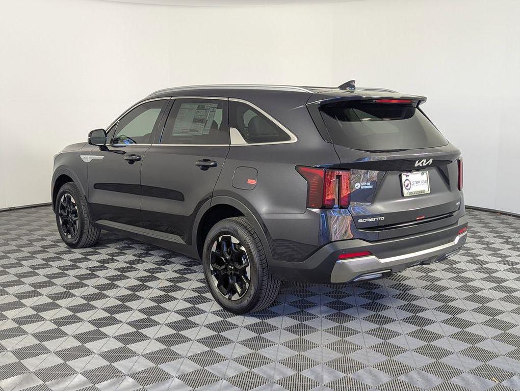 new 2026 Kia Sorento car, priced at $33,933