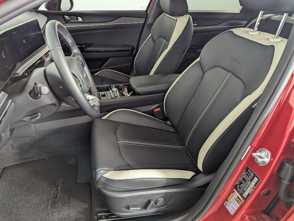 new 2025 Kia K5 car, priced at $27,888
