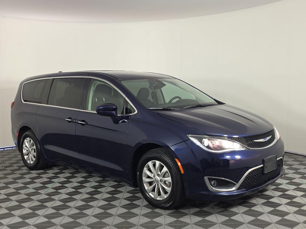 used 2019 Chrysler Pacifica car, priced at $13,867