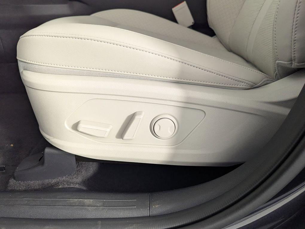 new 2026 Kia Sorento car, priced at $36,181