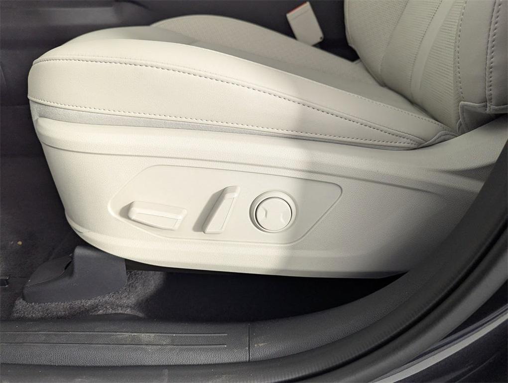 new 2026 Kia Sorento car, priced at $39,630