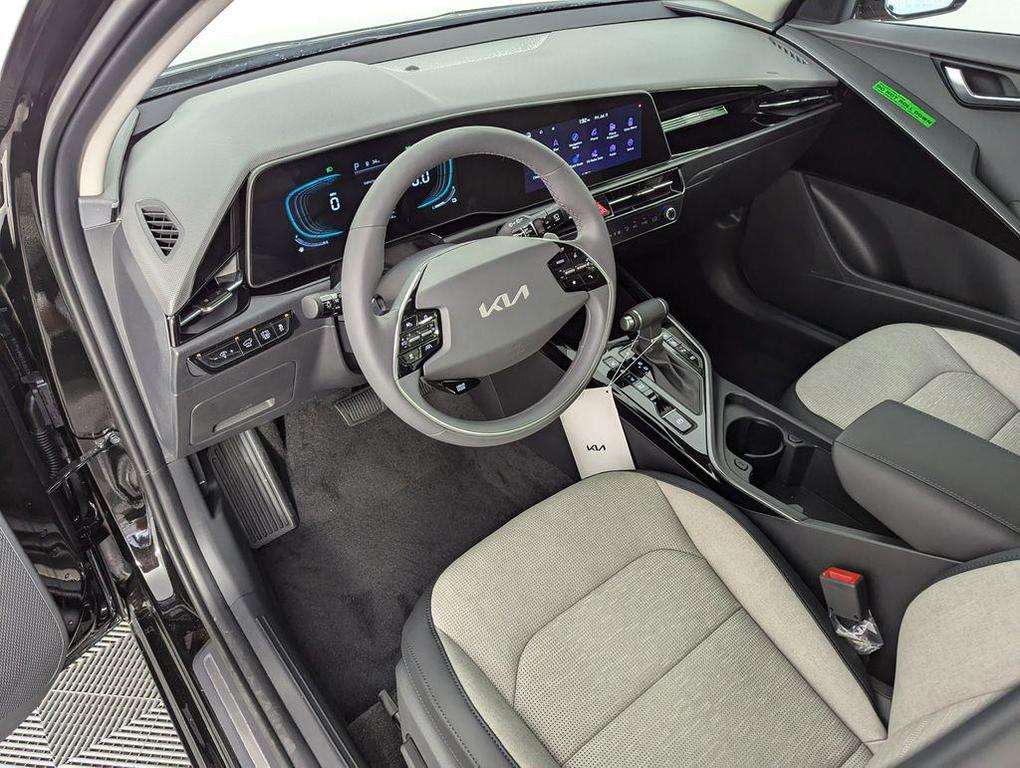 new 2025 Kia Niro car, priced at $31,744
