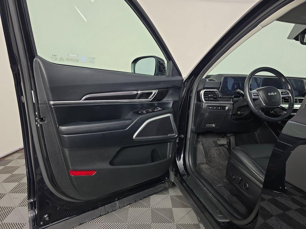 used 2024 Kia Telluride car, priced at $35,338