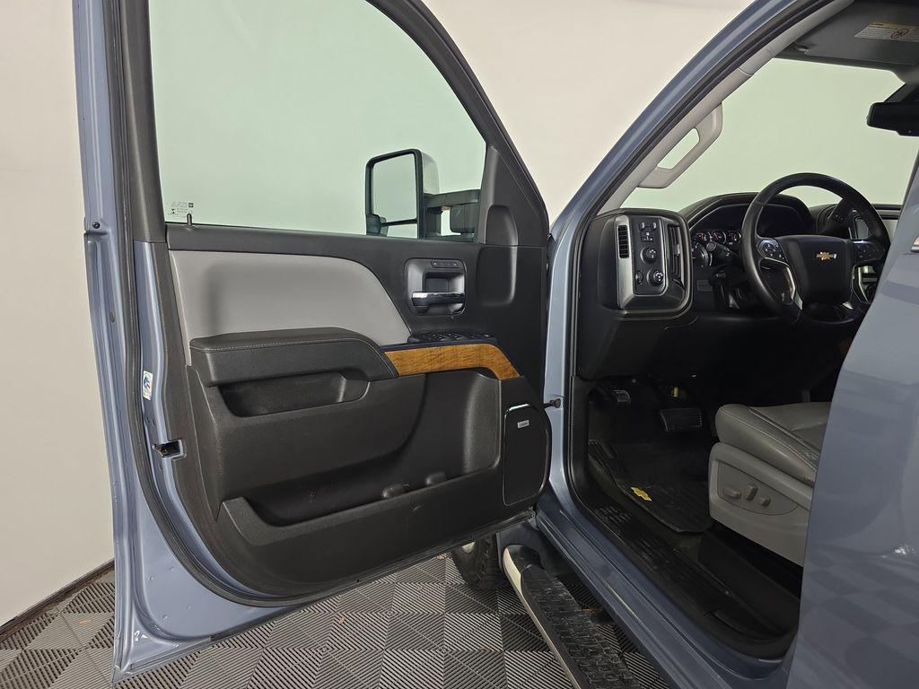 used 2016 Chevrolet Silverado 2500 car, priced at $34,466