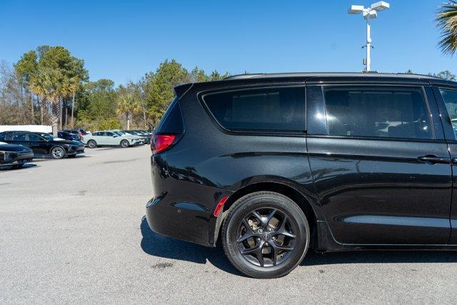 used 2020 Chrysler Pacifica car, priced at $17,990