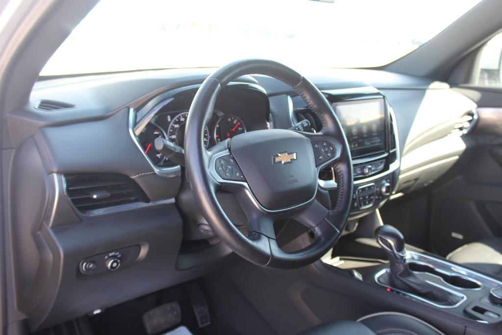 used 2022 Chevrolet Traverse car, priced at $28,990