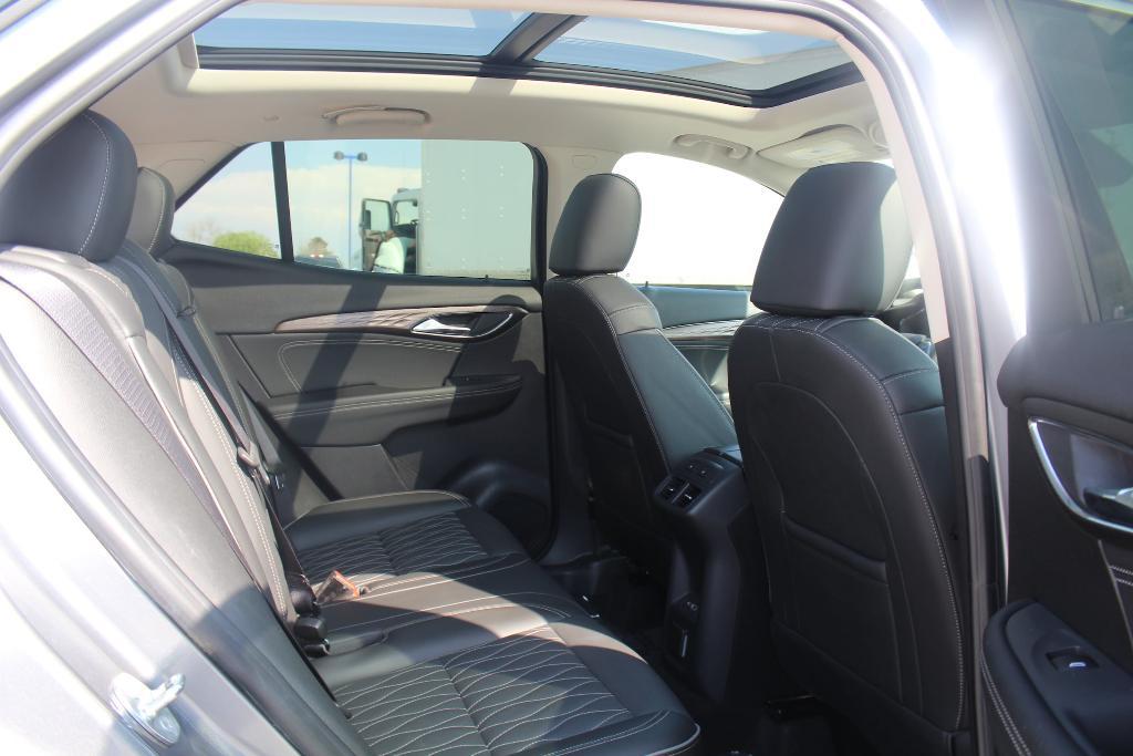 used 2022 Buick Envision car, priced at $25,990