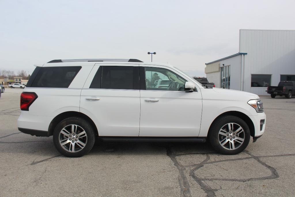 used 2022 Ford Expedition car, priced at $43,139