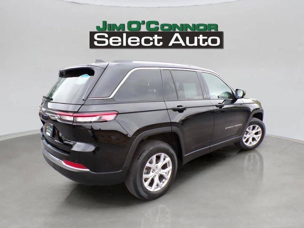 used 2022 Jeep Grand Cherokee car, priced at $23,980