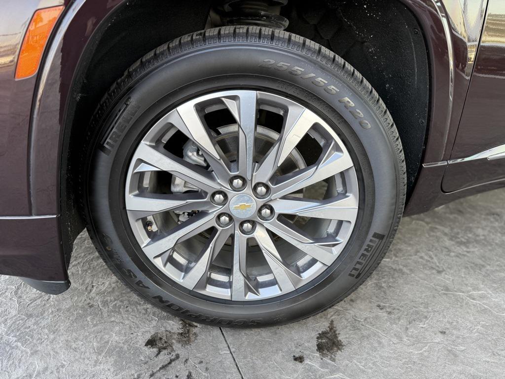 used 2023 Chevrolet Traverse car, priced at $36,990