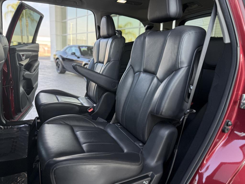 used 2020 Subaru Ascent car, priced at $23,990