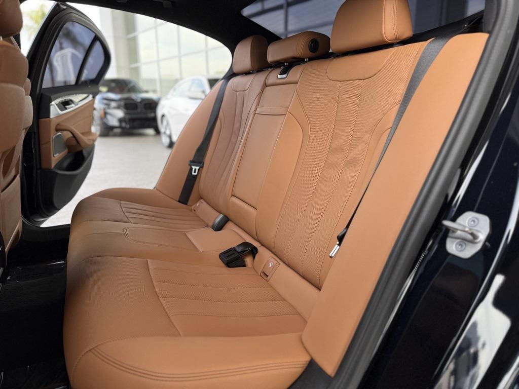 used 2023 BMW 540 car, priced at $47,990