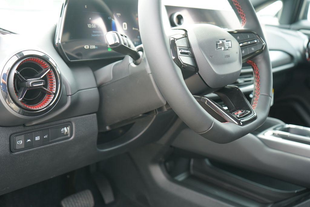 new 2025 Chevrolet Equinox EV car, priced at $34,513