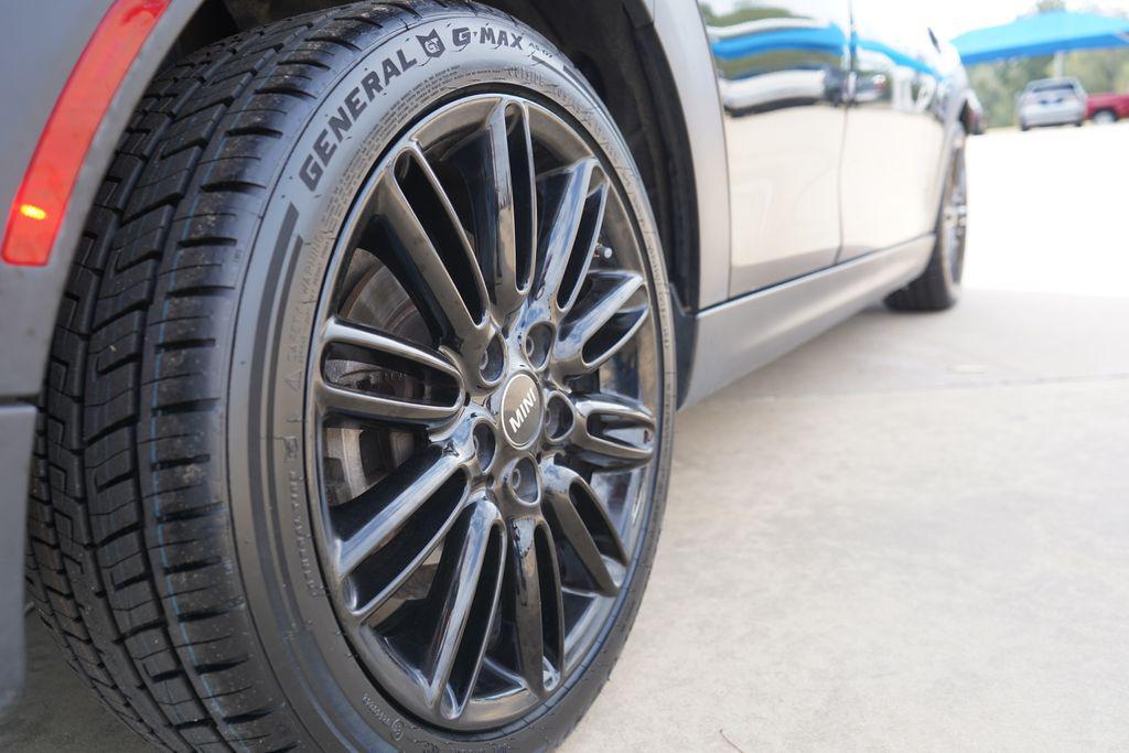 used 2024 MINI Hardtop car, priced at $22,800