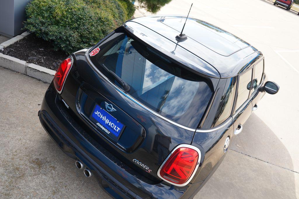 used 2024 MINI Hardtop car, priced at $22,800