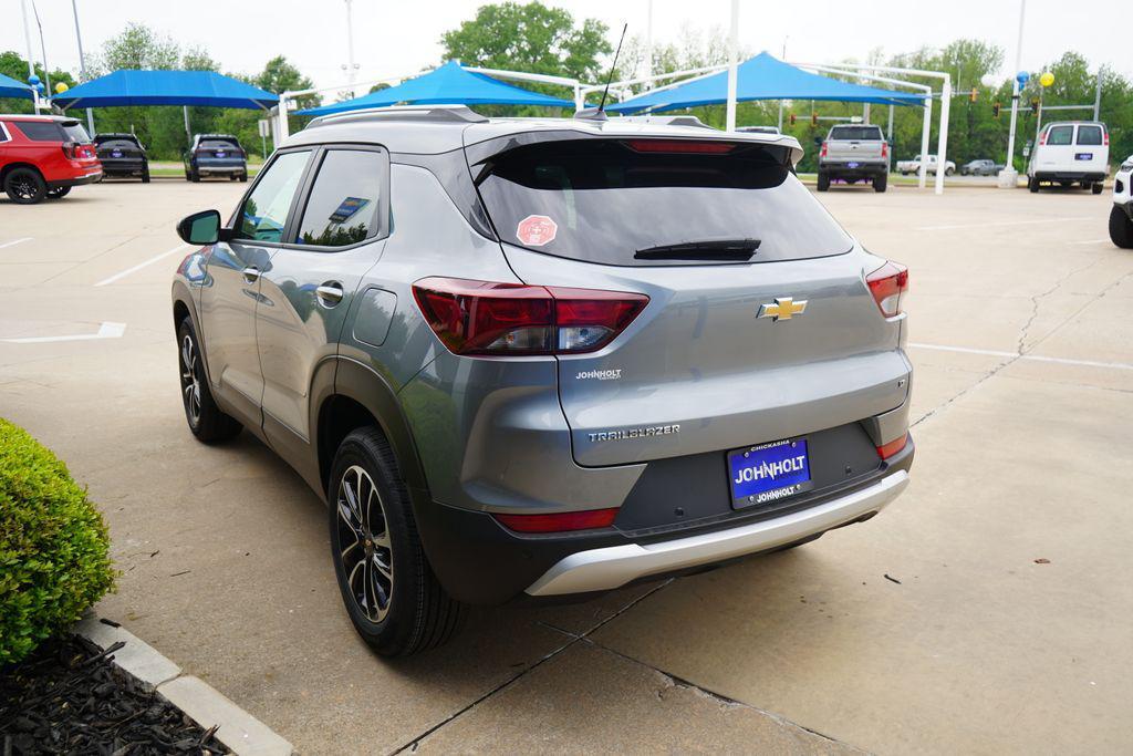 new 2026 Chevrolet TrailBlazer car, priced at $25,825