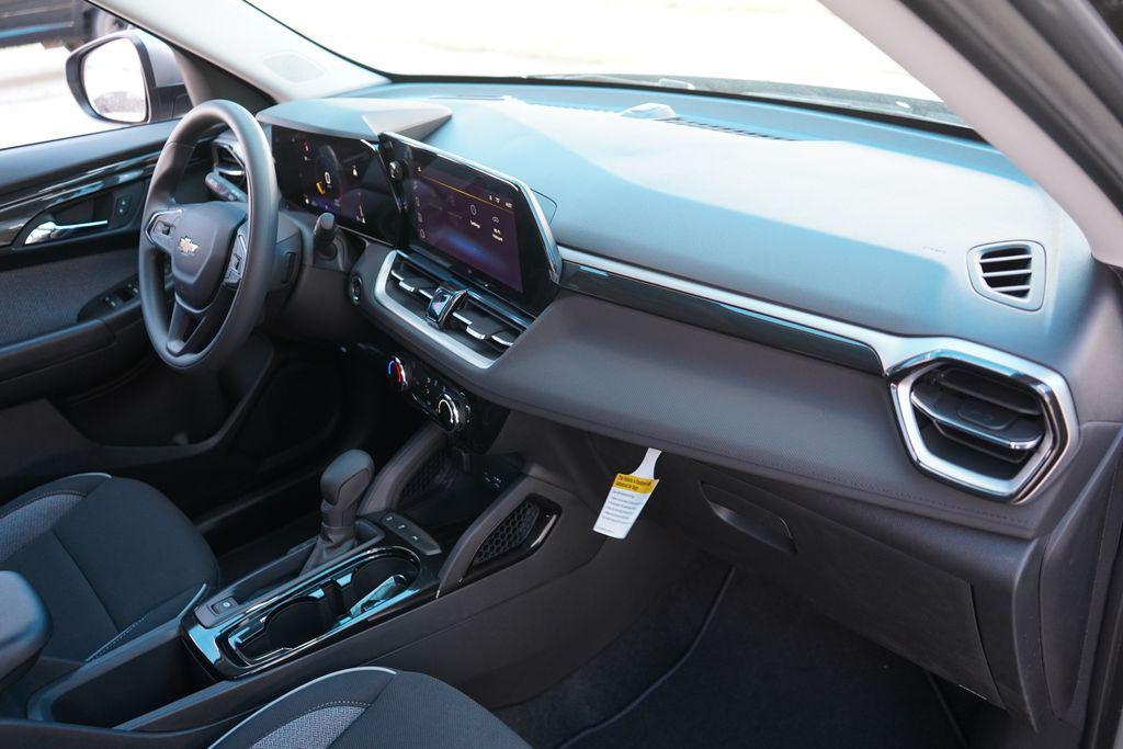 new 2026 Chevrolet TrailBlazer car, priced at $25,825