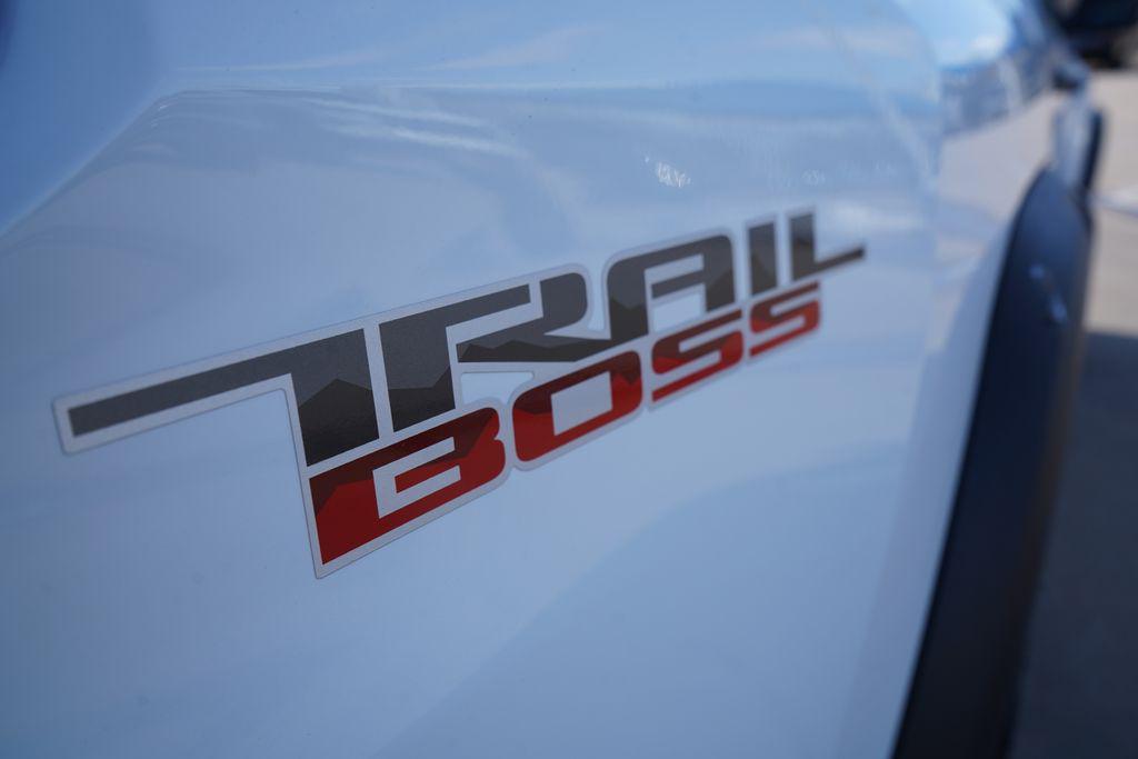 new 2026 Chevrolet Colorado car, priced at $41,655