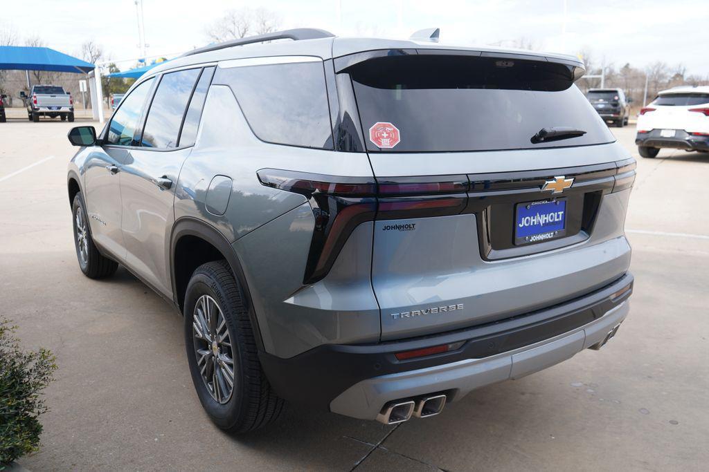 new 2026 Chevrolet Traverse car, priced at $42,631