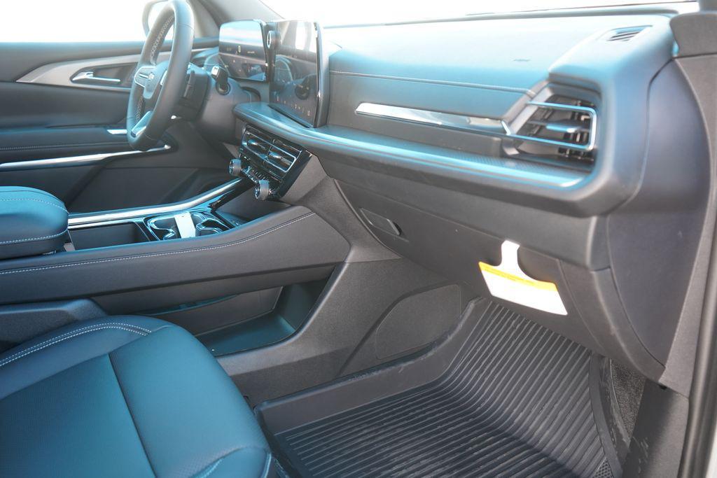 new 2026 Chevrolet Traverse car, priced at $42,631