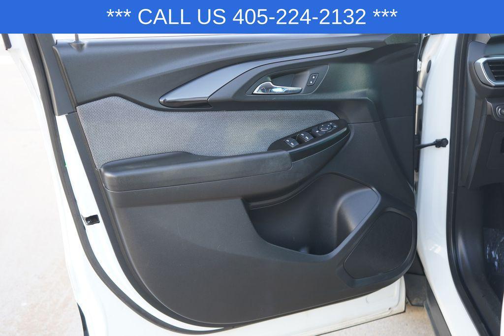 used 2023 Chevrolet TrailBlazer car, priced at $23,351
