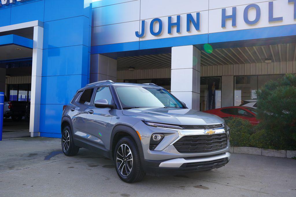 used 2024 Chevrolet TrailBlazer car, priced at $20,139