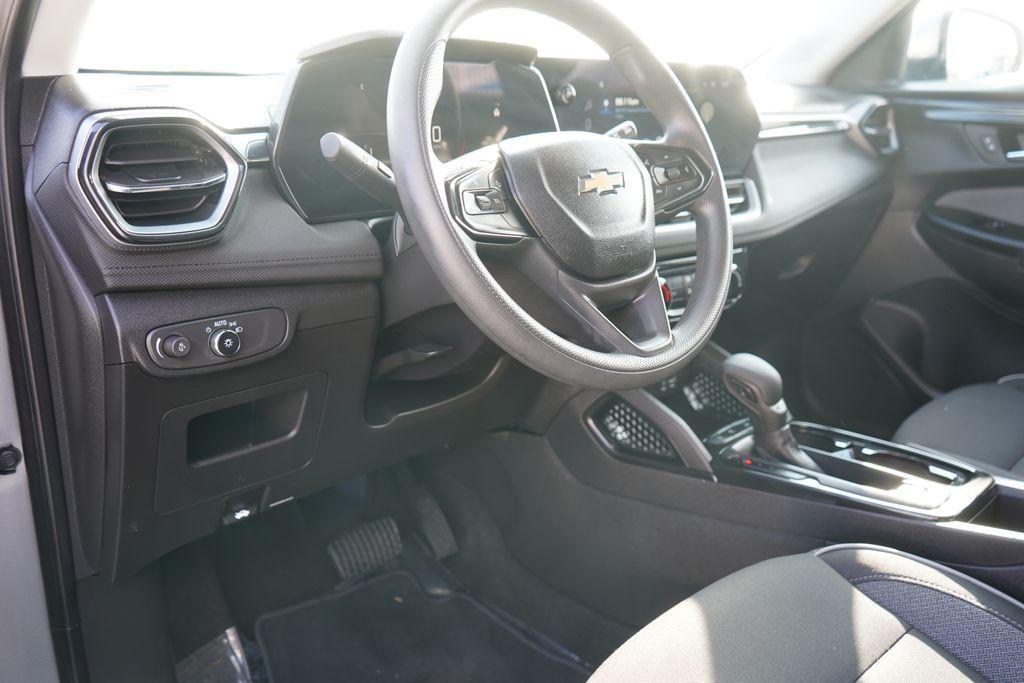 used 2024 Chevrolet TrailBlazer car, priced at $20,139