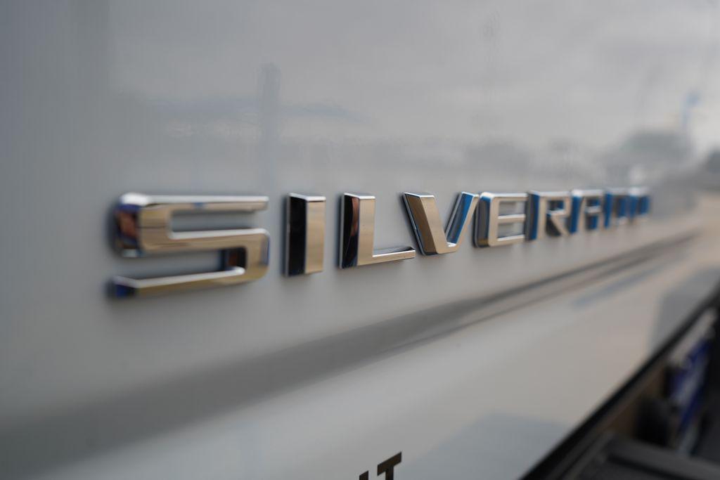used 2024 Chevrolet Silverado 2500 car, priced at $55,591