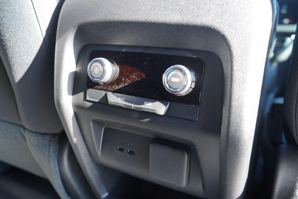 new 2026 Chevrolet Traverse car, priced at $42,537