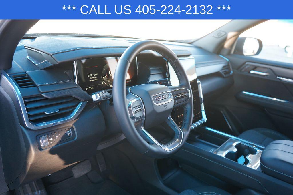 used 2025 GMC Acadia car, priced at $35,231