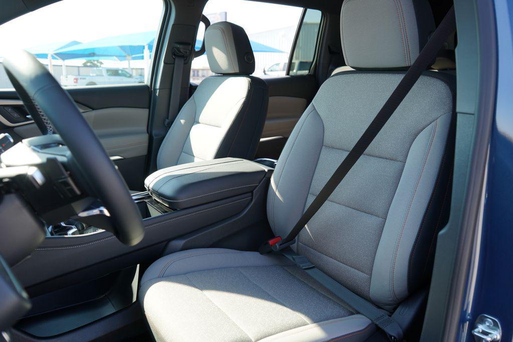 new 2026 Chevrolet Traverse car, priced at $39,276