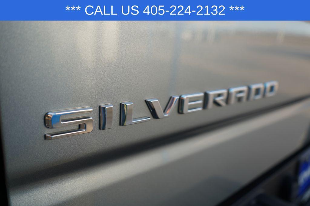 used 2025 Chevrolet Silverado 1500 car, priced at $40,885