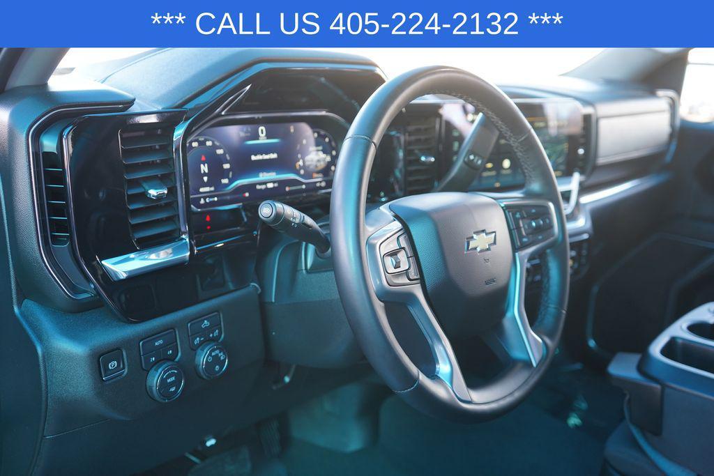 used 2025 Chevrolet Silverado 1500 car, priced at $40,885