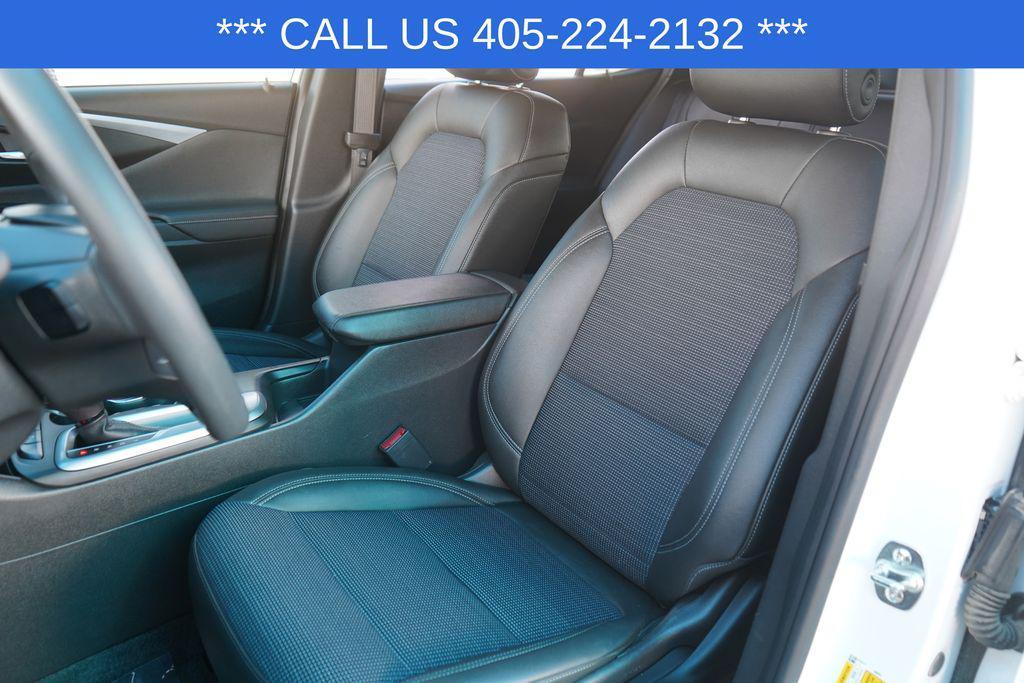 used 2025 Buick Envista car, priced at $24,891