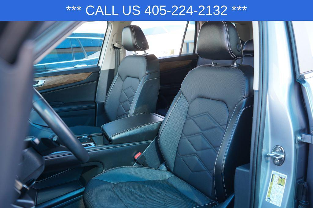 used 2025 Volkswagen Atlas car, priced at $33,489