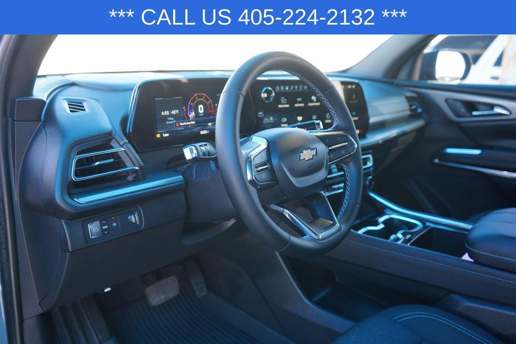 used 2025 Chevrolet Traverse car, priced at $36,723