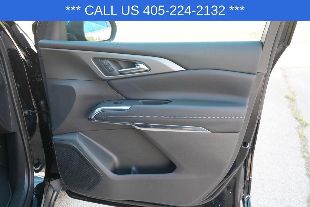 new 2026 Chevrolet Traverse car, priced at $41,955