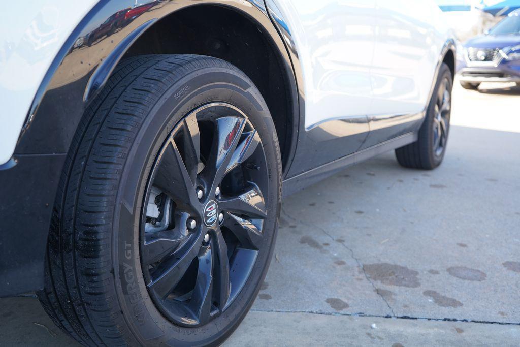 used 2024 Buick Encore GX car, priced at $21,400