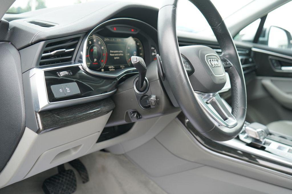 used 2024 Audi Q7 car, priced at $34,991