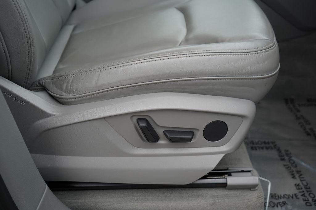 used 2024 Audi Q7 car, priced at $34,991