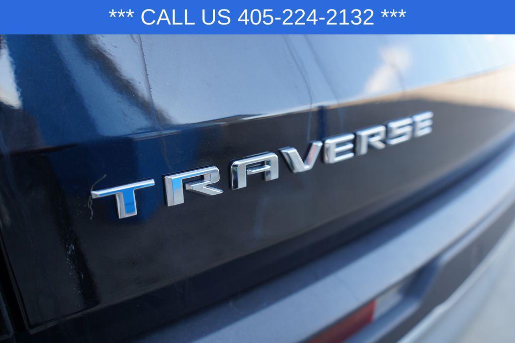 used 2025 Chevrolet Traverse car, priced at $37,991