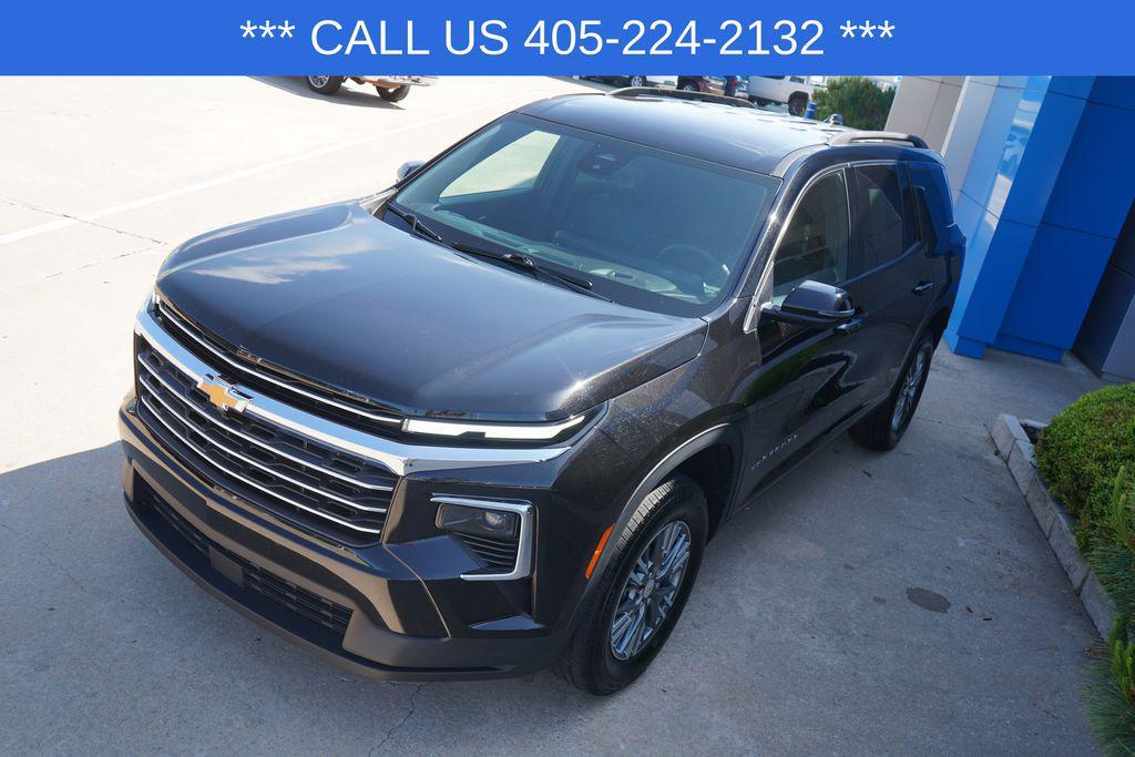 used 2025 Chevrolet Traverse car, priced at $37,991