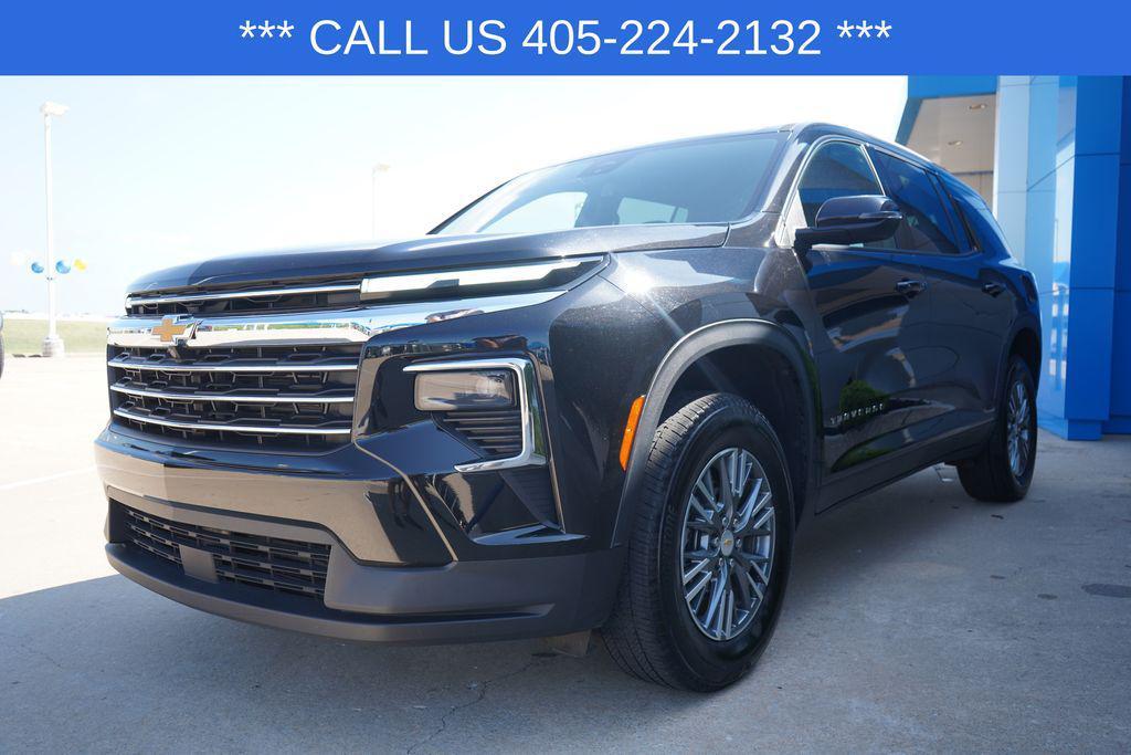 used 2025 Chevrolet Traverse car, priced at $37,991