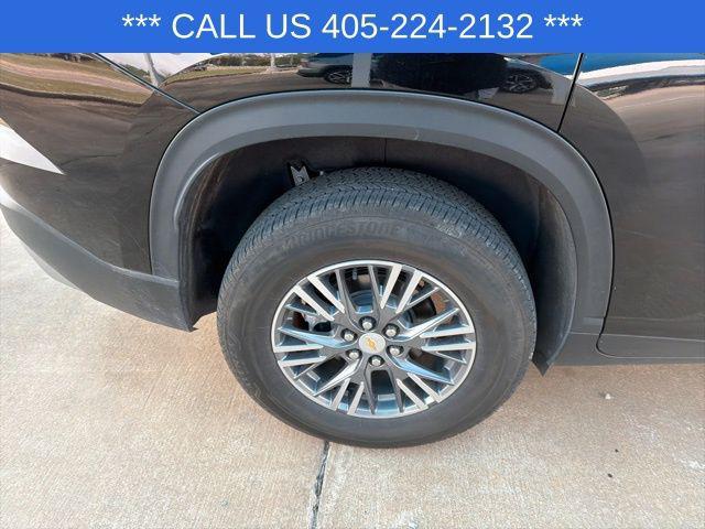 used 2025 Chevrolet Traverse car, priced at $36,991