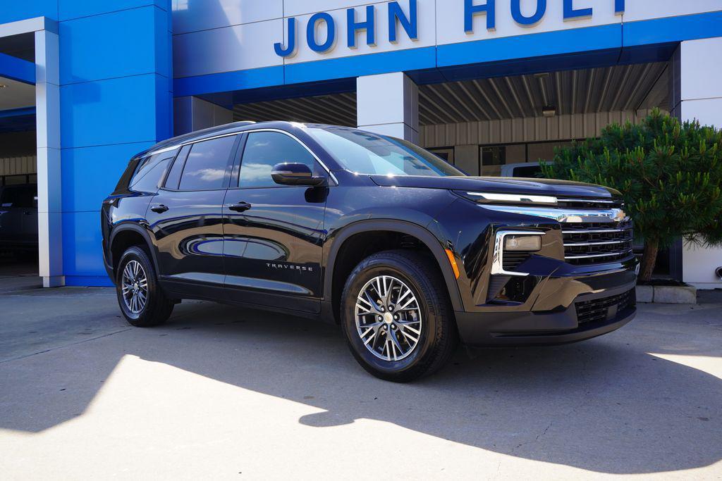used 2025 Chevrolet Traverse car, priced at $35,806