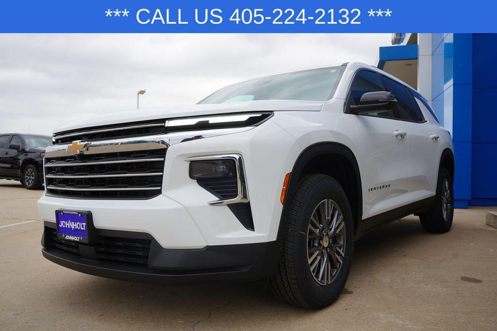 new 2026 Chevrolet Traverse car, priced at $43,199