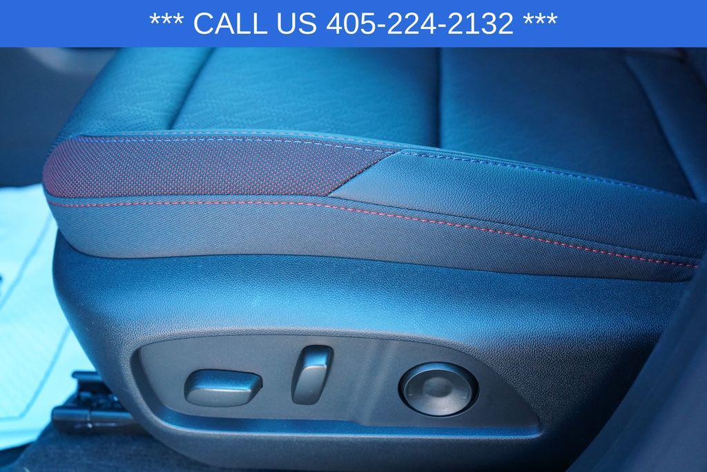 new 2026 Chevrolet Equinox car, priced at $37,198